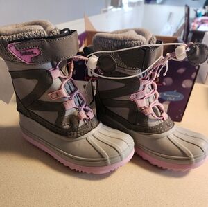 Size 12 girls Totes Winter boots